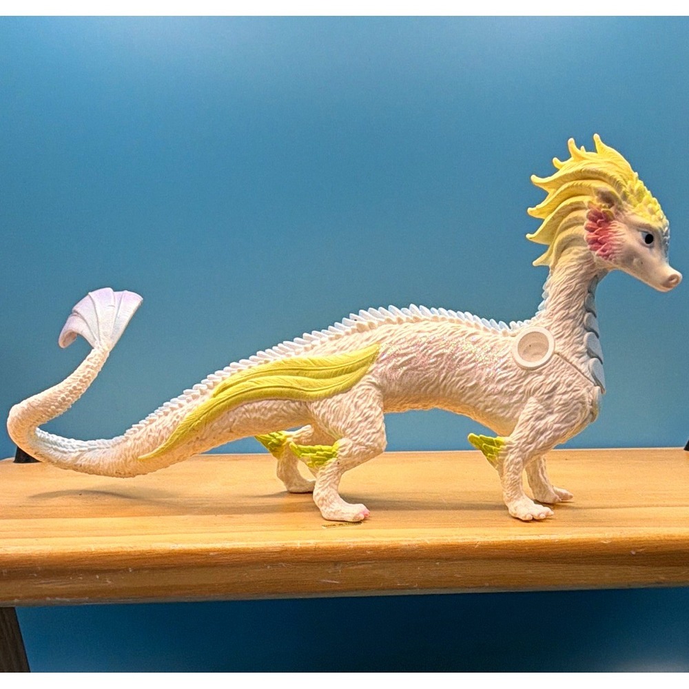 Schleich Fantasy Dragon Figurine White Yellow Pink Collectible Figure 70721